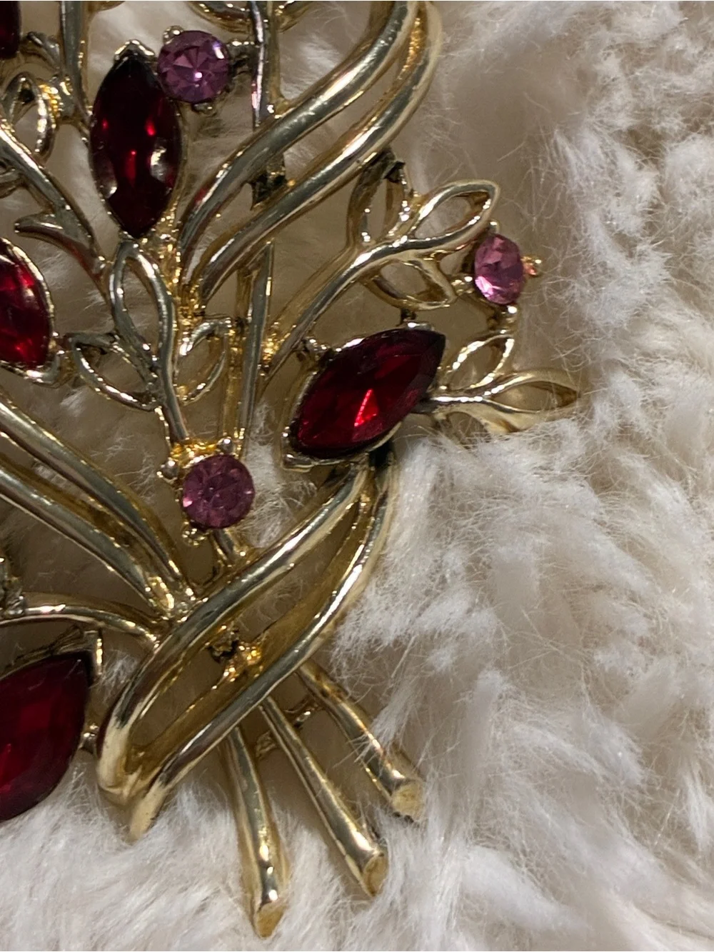 Unknown elegant gold